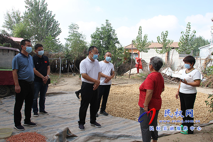縣政協(xié)主席周明河調(diào)研鞏固拓展脫貧攻堅成果、軟弱渙散村黨組織整頓等工作