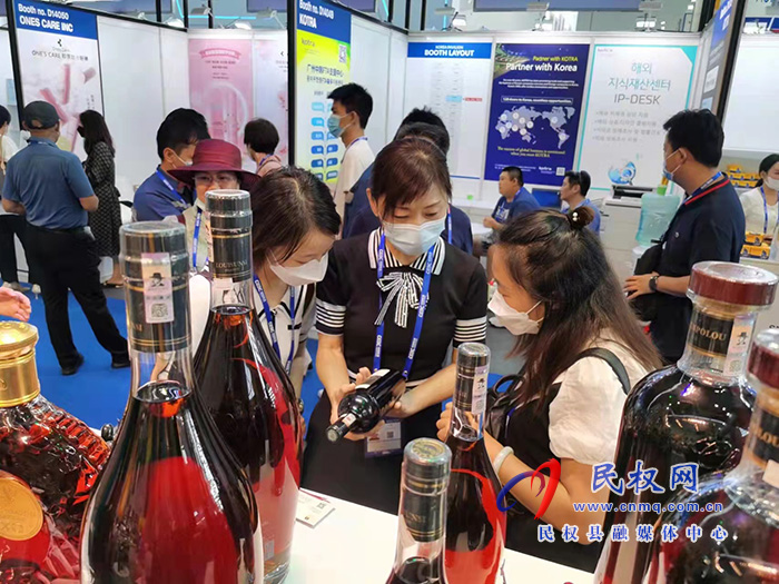 縣委常委、副縣長于茜帶隊(duì)赴廣西南寧參加第十九屆東盟博覽會