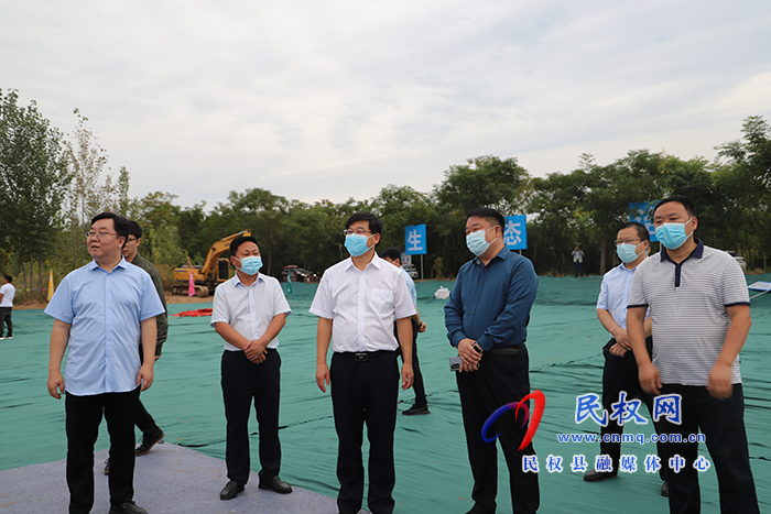 縣委書記張團結調研“三個一批”項目建設情況