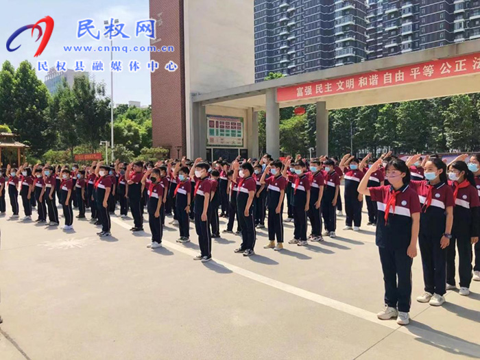 縣團(tuán)委國(guó)慶節(jié)期間組織開展系列群眾性愛國(guó)主義教育活動(dòng)