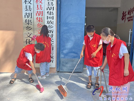 胡集鄉(xiāng)組織未成年人開展志愿服務(wù)活動(dòng)