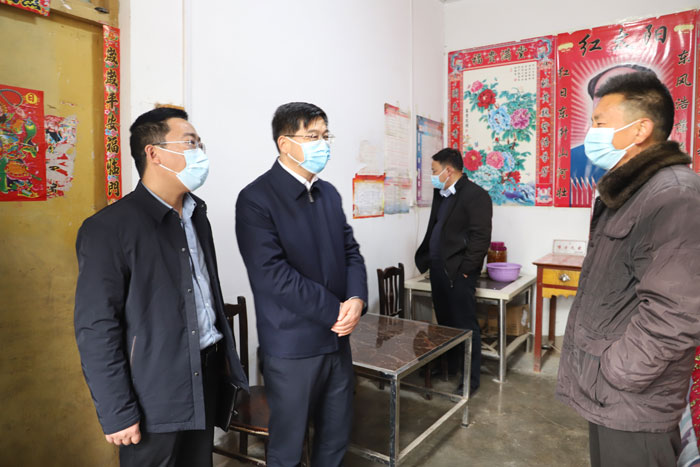 縣委書記張團結(jié)調(diào)研鞏固拓展脫貧攻堅成果同鄉(xiāng)村振興有效銜接工作