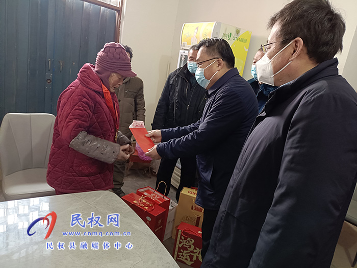 縣委常委、宣傳部長、副縣長畢道喜走訪慰問困難黨員和老黨員