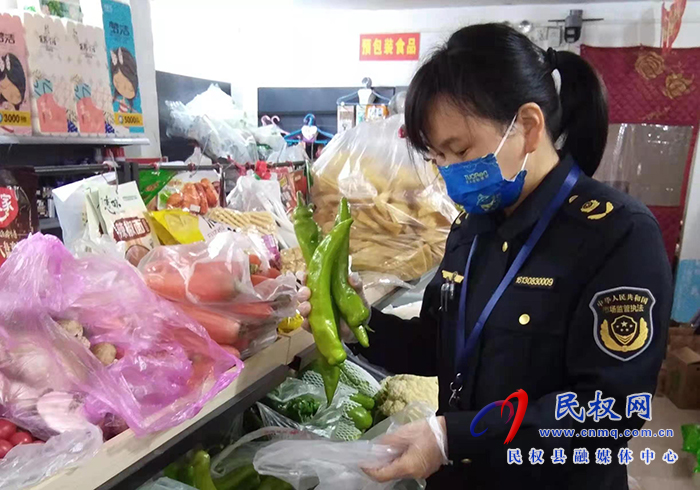 民權(quán)縣市場(chǎng)監(jiān)督管理局開展元旦、春節(jié)食品安全抽檢專項(xiàng)行動(dòng)