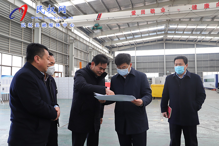 市人大常委會副主任、縣委書記張團結(jié)到企業(yè)開展“企業(yè)服務日”活動