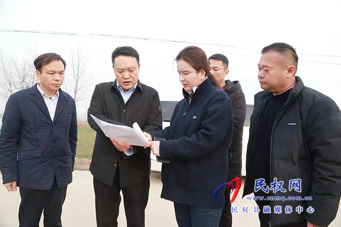 縣委常委、組織部長(zhǎng)王義彬督導(dǎo)“五星”支部創(chuàng)建工作