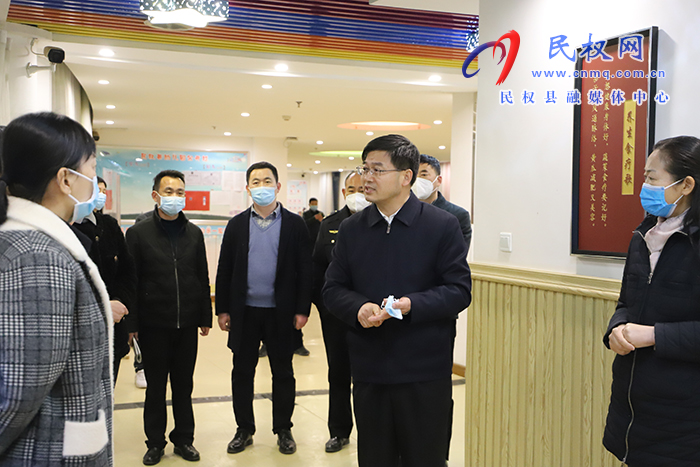 市人大常委會副主任、縣委書記張團結調研食品安全“兩個責任”落實情況