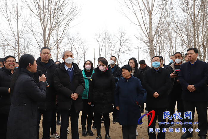 河南省第一次食用菌種質資源現(xiàn)場觀摩暨普查培訓班在民舉行