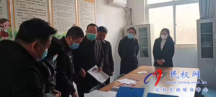縣領導李國棟督導檢查食品安全“兩個責任”落實情況