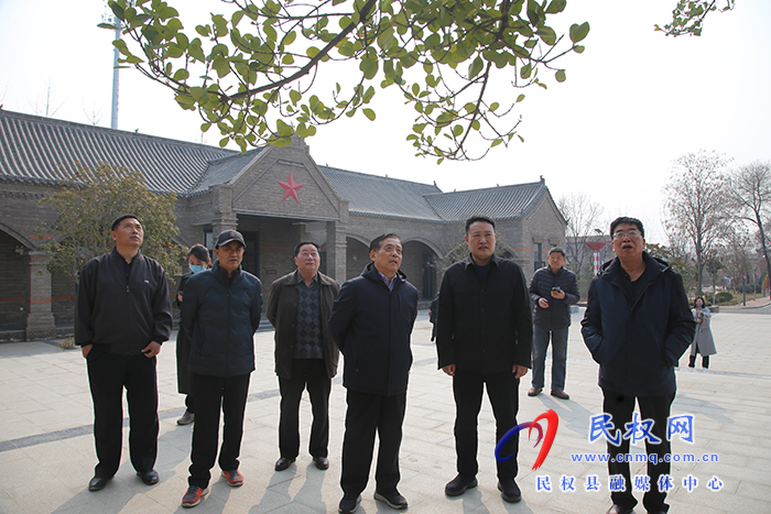 市老年書(shū)畫(huà)院院長(zhǎng)魏昭煒一行蒞民調(diào)研指導(dǎo)工作