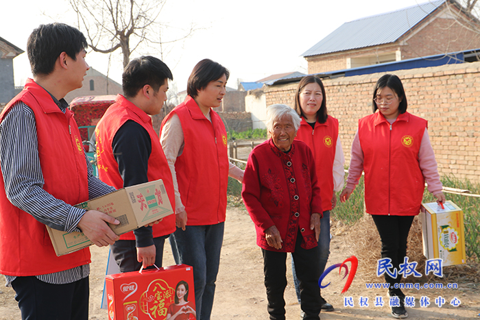 民權(quán)縣人民檢察院開展“學(xué)雷鋒 講奉獻(xiàn)”主題志愿活動