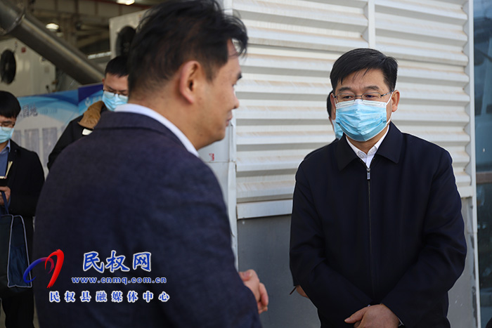 市人大常委會副主任、縣委書記張團(tuán)結(jié)開展“企業(yè)服務(wù)日”活動