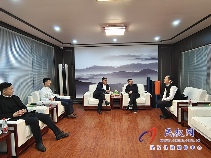 縣領導李君、馬德偉帶領有關單位和鄉(xiāng)鎮(zhèn)負責人赴山東省臨沂市開展招商活動