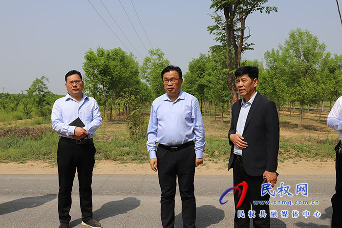 縣領導畢道喜調(diào)研中國·民權第七屆槐花文化系列活動線路和場地等工作