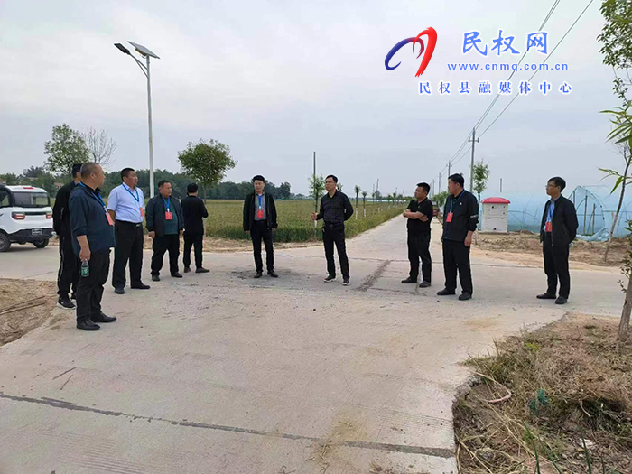 縣人大常委會調(diào)研我縣高標準農(nóng)田建設(shè)情況