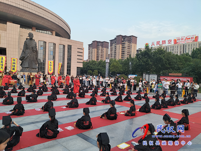 民權縣舉行“行走河南·讀懂中國”開筆禮活動