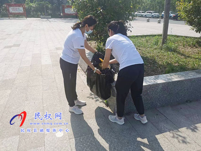 民權(quán)縣水務(wù)公司開展“中國(guó)旅游日”文明旅游活動(dòng)