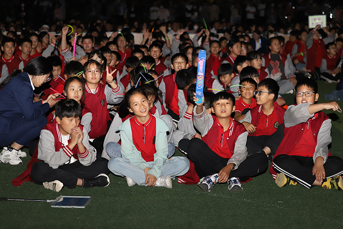 民權(quán)求實小學(xué)第六屆“向美而行，逐夢未來”校園文化藝術(shù)節(jié)圓滿落幕