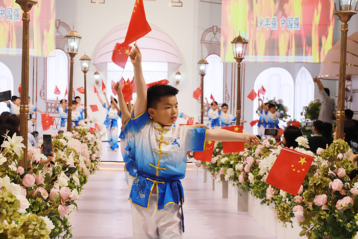 民東愛嬰托育中心舉辦喜迎“六一”暨五周年感恩回饋活動(dòng)