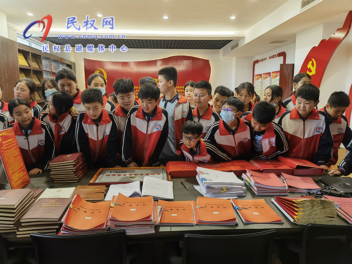 民權(quán)縣人民檢察院開展“檢愛同行，共護(hù)花開”檢察開放日活動