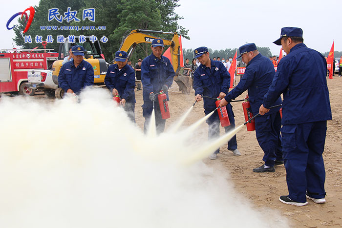 褚廟鄉(xiāng)開展防汛抗洪及消防救援應急演練