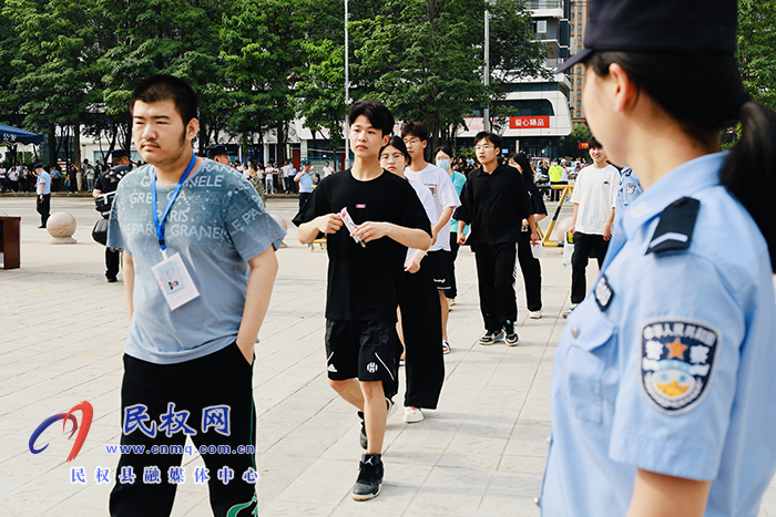 高考首日：民權(quán)縣多部門聯(lián)動為考生“護航”