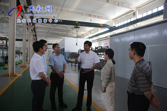市委常委、常務(wù)副市長薛鳳林到民開展“企業(yè)服務(wù)日”活動