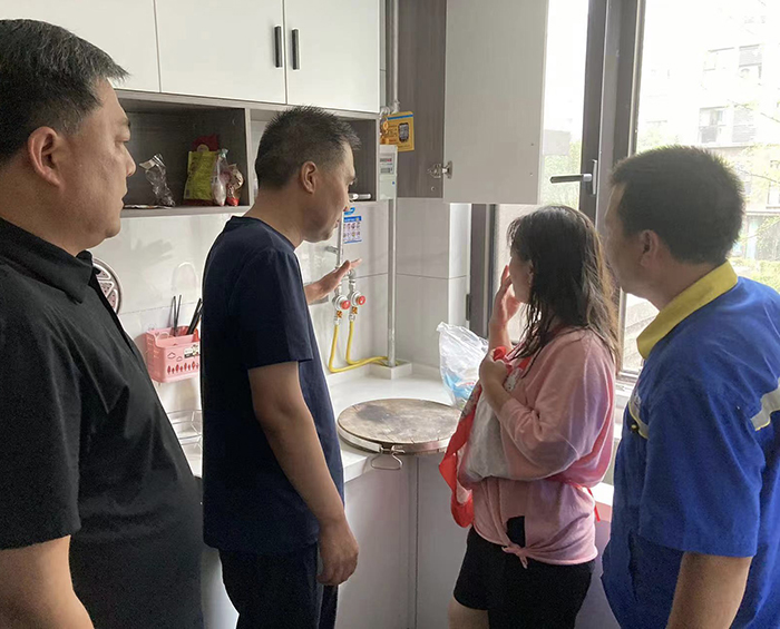 住建局持續(xù)推進(jìn)居民用戶(hù)燃?xì)獍踩b置加裝工作