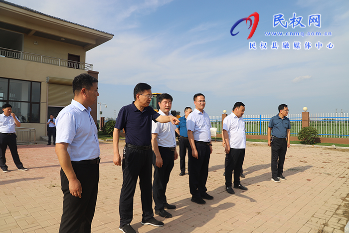 縣領(lǐng)導(dǎo)王景義、李衛(wèi)政調(diào)研農(nóng)業(yè)水價(jià)綜合改革工作