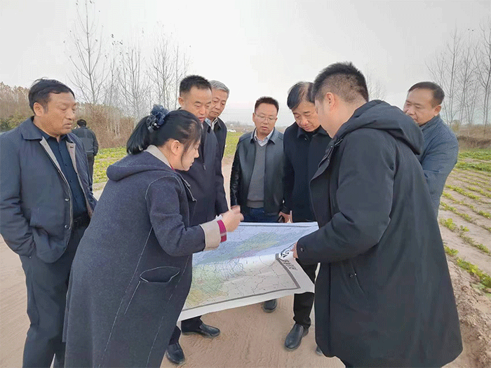 商丘市公路事業(yè)發(fā)展中心黨委書記、主任馬登峰帶隊(duì)到我縣調(diào)研公路工作
