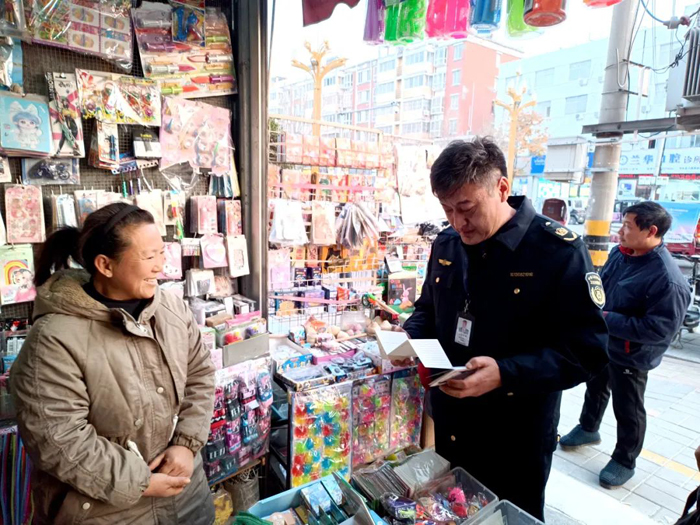 民權(quán)縣開展校園周邊出版物市場專項整治行動