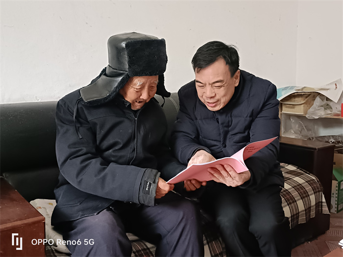 縣委黨校：送教上門，為離退休干部送上“精神食糧”