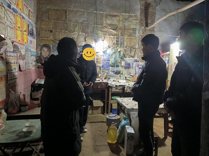 團縣委攜手青年企業(yè)家走訪慰問困難學生
