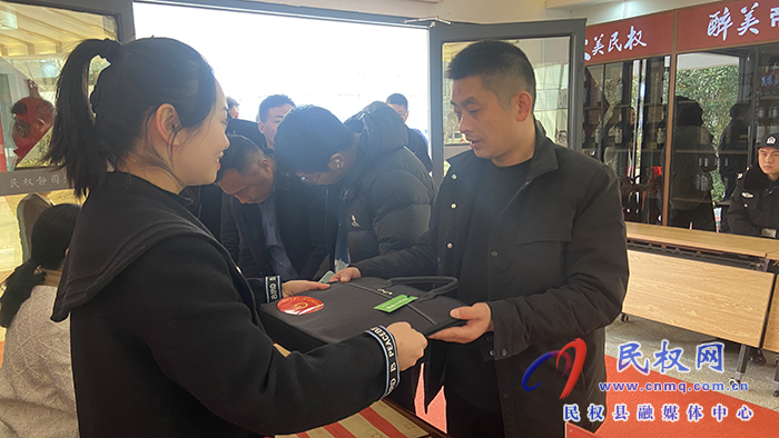 出席民權(quán)縣第十六屆人民代表大會(huì)第五次會(huì)議的人大代表今日報(bào)到