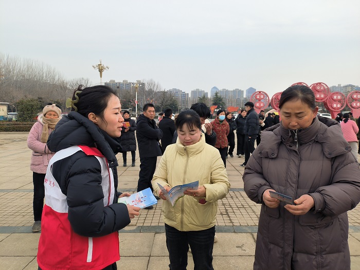 團縣委開展關(guān)愛青少年心理健康宣傳活動