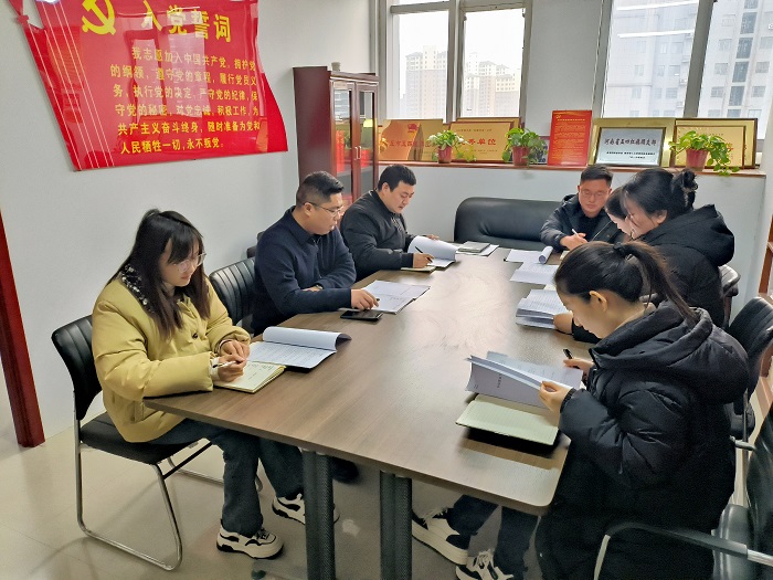 團(tuán)縣委傳達(dá)學(xué)習(xí)縣“兩會”及三級干部大會會議精神