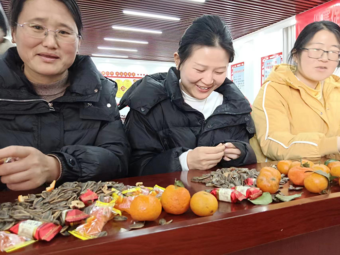 民權(quán)縣人和鎮(zhèn)高集學(xué)校 --慶祝第114個國際勞動婦女節(jié)