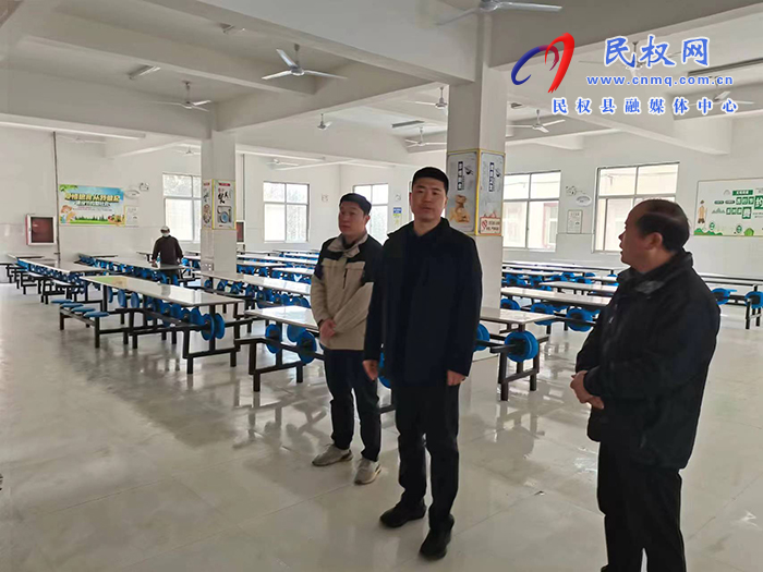 副縣長、花園鄉(xiāng)黨委書記張方杰開展食品安全“兩個(gè)責(zé)任”督導(dǎo)工作