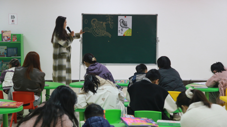 民權(quán)縣圖書館舉辦2024年第四期“畫從書中來——閱繪悅美”公益繪畫培訓（總第9期）