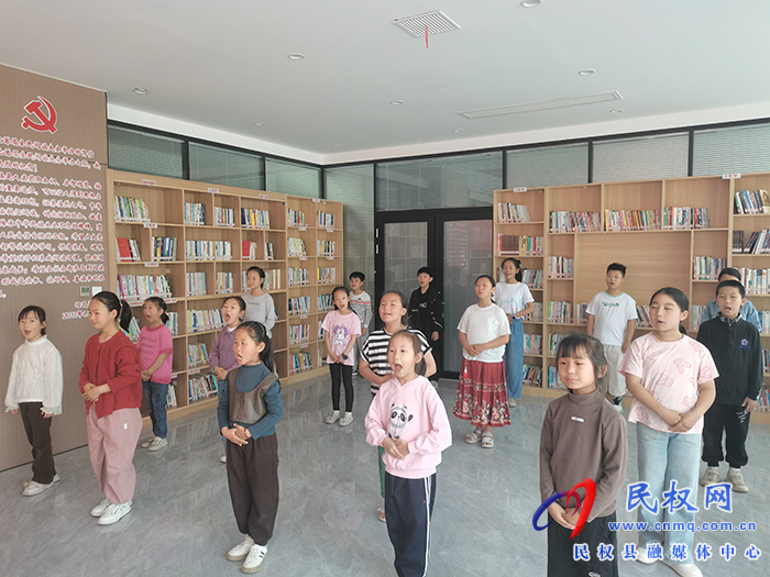 民權縣圖書館在高鐵站分館舉辦第五期“閱讀推廣人”以“鶯啼春去，遇見立夏”為主題的二十四節(jié)氣閱讀推廣活動