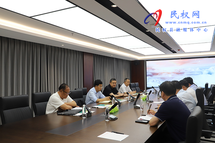 副市長高大立到民調(diào)研麥田管理及高標(biāo)準(zhǔn)農(nóng)田建設(shè)工作