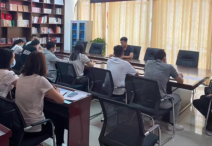 我縣召開意識(shí)形態(tài)、新聞與網(wǎng)絡(luò)輿情工作培訓(xùn)會(huì)議