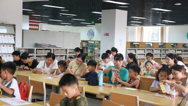 民權(quán)縣圖書館舉辦2024年“我們的節(jié)日·中秋”主題閱讀活動(dòng)