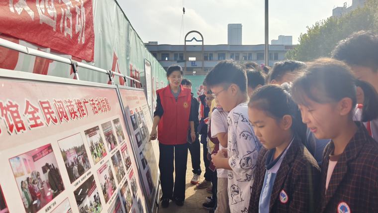 民權縣圖書館開展全民閱讀推廣進校園活動