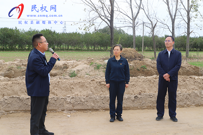 縣委書記王靜嫻調(diào)研市政項(xiàng)目建設(shè)工作