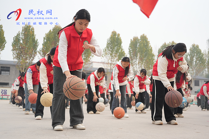 我縣舉行“五育”并舉學(xué)?，F(xiàn)場(chǎng)觀摩會(huì)