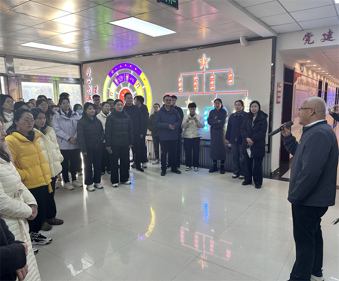 汲取奮進力量  探索鄉(xiāng)村振興之路                                                         —— 民權(quán)縣2024年秋季主體班赴濮陽市西辛莊開展現(xiàn)場教學活動