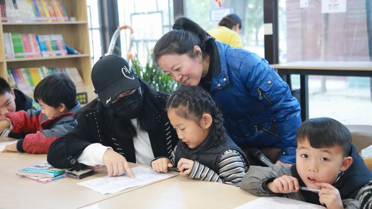 民權(quán)縣圖書(shū)館舉辦2024年第二十四期“美文同誦”朗誦技巧公益講座（總第42期）