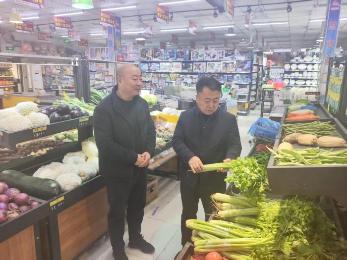 民權(quán)縣商務(wù)局開展安全生產(chǎn)、市場保供專項檢查工作