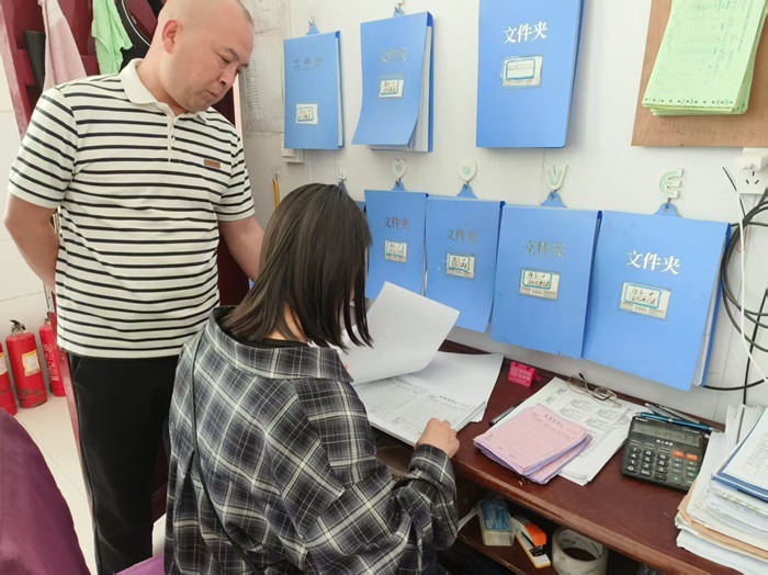 縣財政局開展學生營養(yǎng)改善計劃資金專項檢查